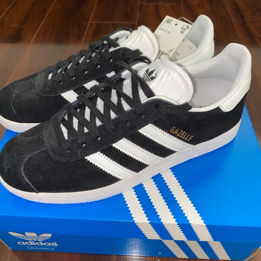 Adidas Gazelle Woman NWT
